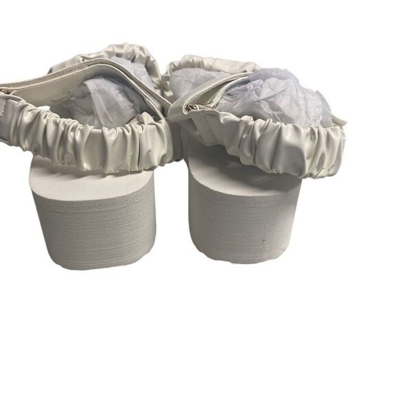 SHOEDAZZLE Taneisa Women’s Rusched Strap Wedge Sandal Size 7 White New With Defe - Picture 3 of 12